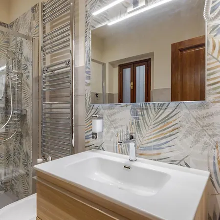 Completa Di Tutto, Metro Fiere Universita Ospedali Apartmán
