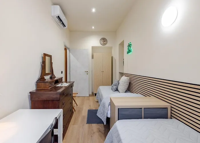 Completa Di Tutto, Metro Fiere Universita Ospedali Turijn