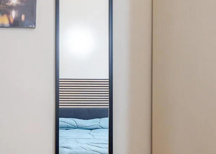 Completa Di Tutto, Metro Fiere Universita Ospedali Appartement