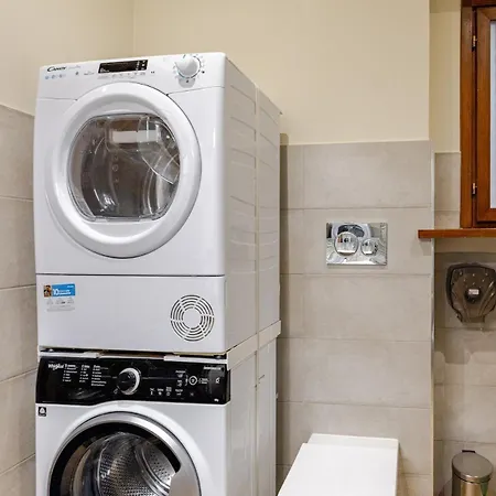 Completa Di Tutto, Metro Fiere Universita Ospedali